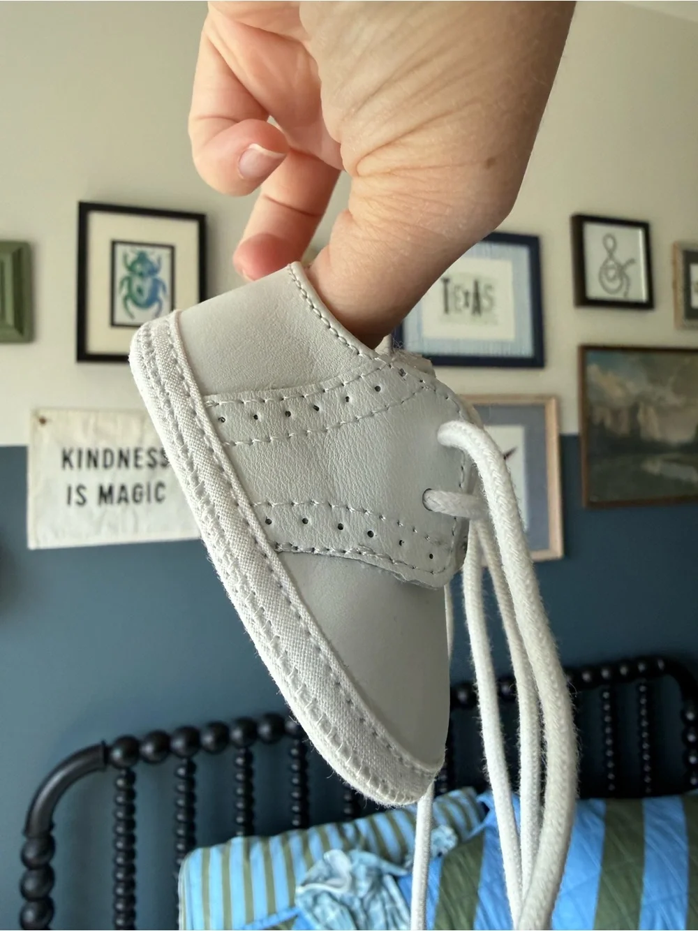 Baby Deer White Leather Baby Walker Shoes stage 1